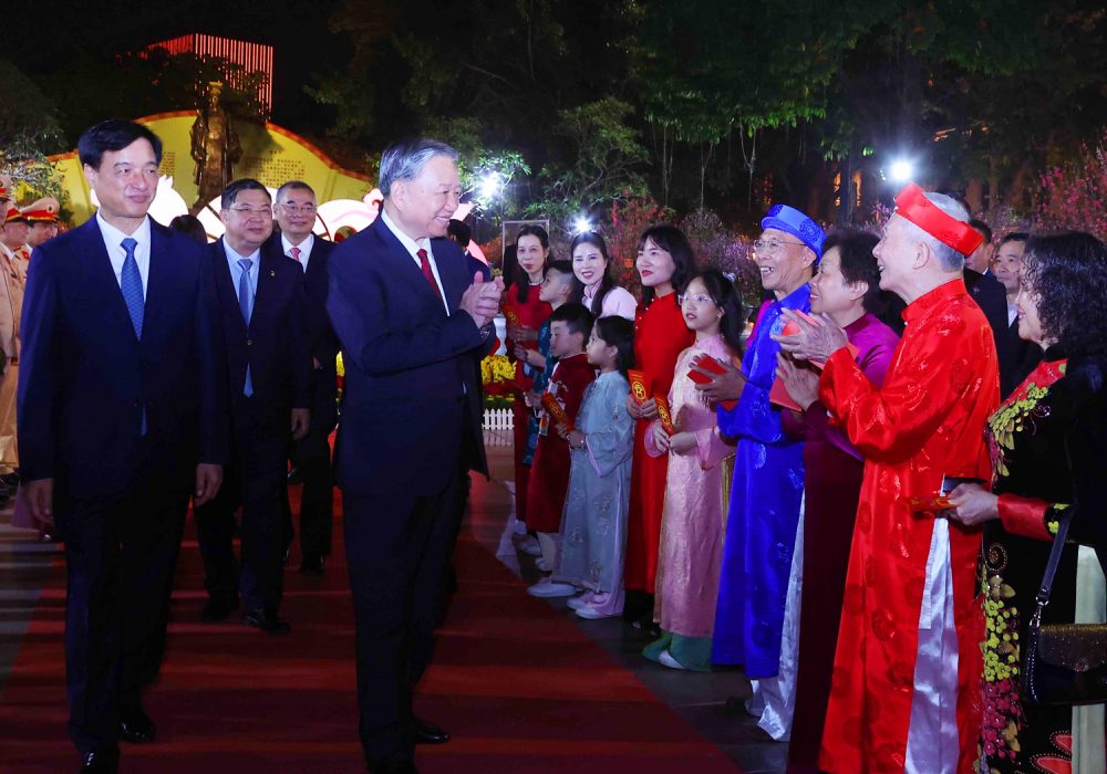 Tổng Bí thư thăm, chúc Tết Đảng bộ, chính quyền