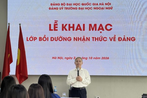 Tổ chức Lớp bồi dưỡng nhận thức về Đảng đợt 2 năm 2026 cho 127 học sinh sinh viên ULIS